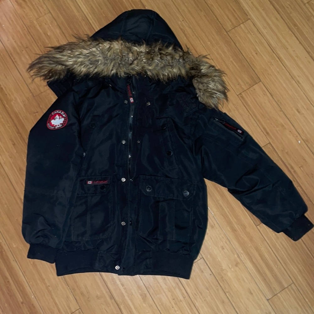 Canada Weather Gear boys large winter coat in black.